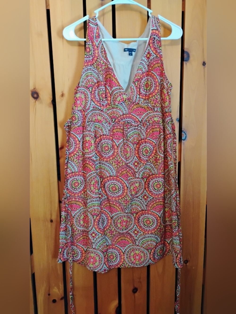 Sleeveless V-Neck Printed Tunic Dress in Coral & Yellow
